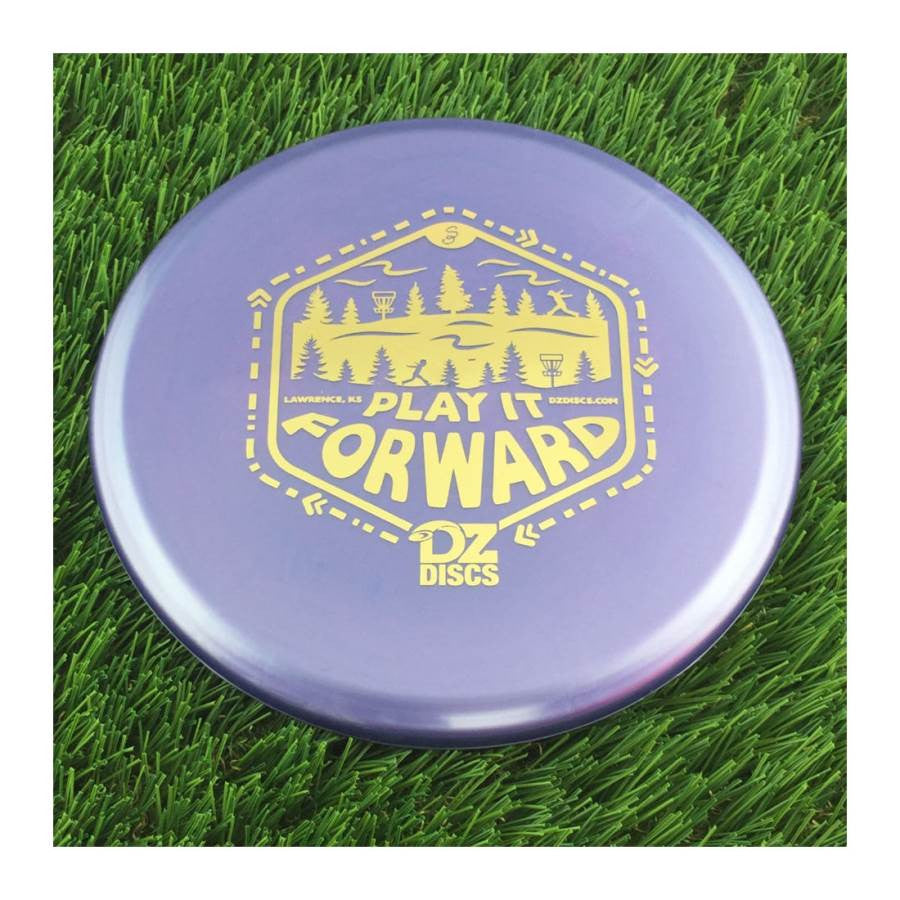 Innova Champion Luster Invader Putter with Dz Discs Play It Forward Stamp - Speed 3