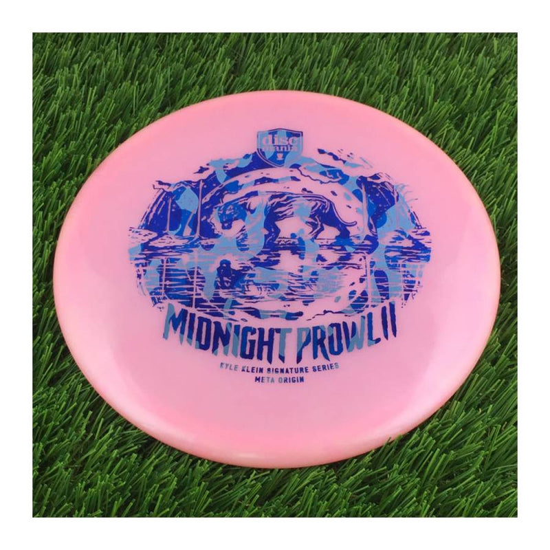 Discmania Evolution Meta Origin with Midnight Prowl II(2) - Kyle Klein Signature Series Stamp - 177g - Translucent Pink