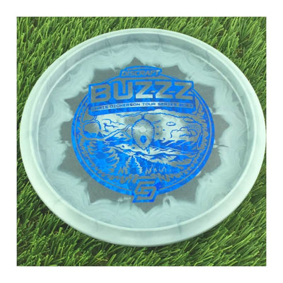 Discraft ESP Swirl Buzzz with Chris Dickerson Tour Series 2023 Stamp - 176g - Solid Bluish Grey