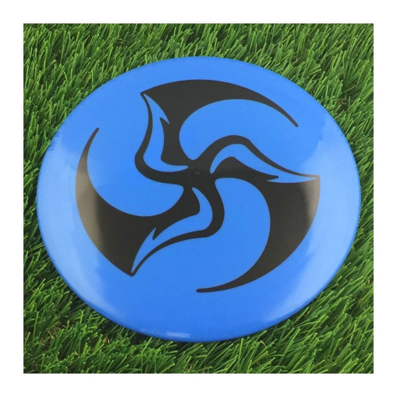 Dynamic Discs Fuzion Sergeant with DyeMax Huk Lab Trifly Stamp - 176g - Solid Blue