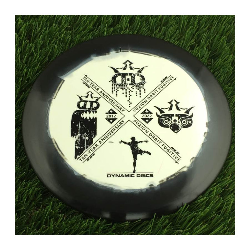 Dynamic Discs Fuzion Orbit Fugitive with Ten-Year Anniversary 2012-2022 Stamp - 180g - Solid Black