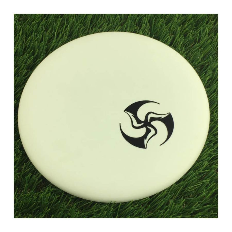 Dynamic Discs Classic Blend Deputy with Mini Huk Tri-Fly Stamp - 173g - Solid White