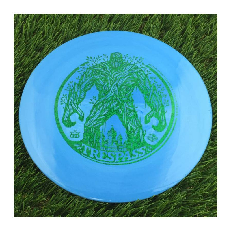 Dynamic Discs Supreme Trespass with Kona Montgomery Team Series 2024 Stamp - 174g - Solid Blue