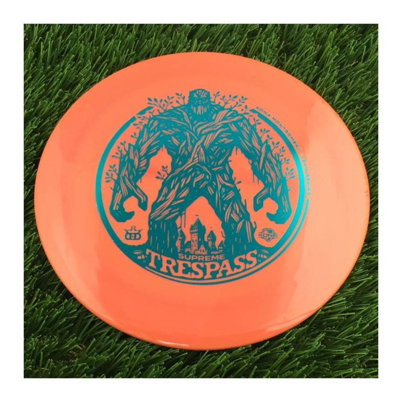 Dynamic Discs Supreme Trespass with Kona Montgomery Team Series 2024 Stamp - 175g - Solid Orange