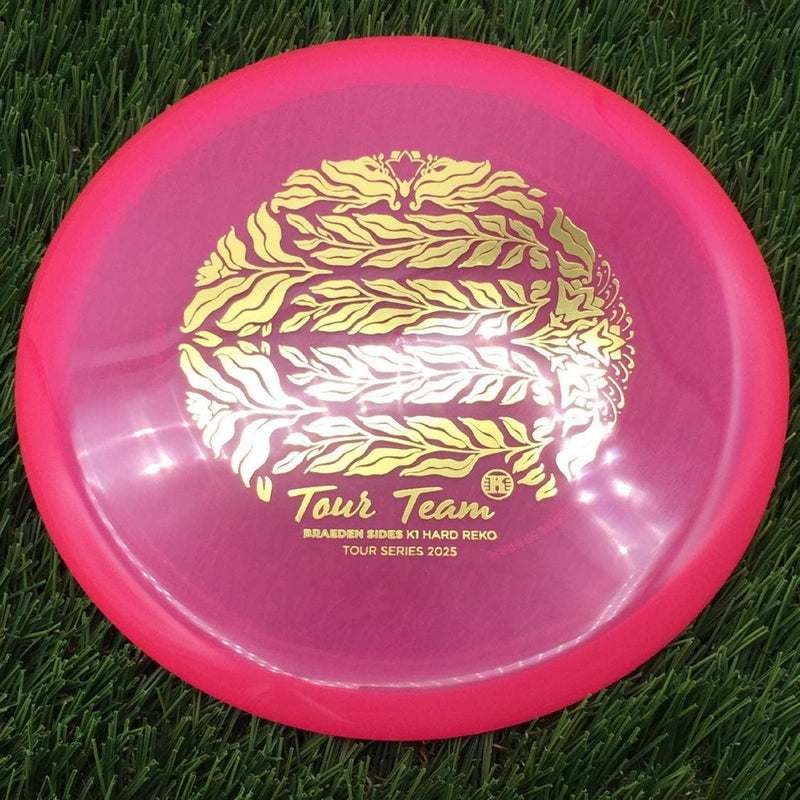 Kastaplast K1 Hard Reko with Tour Team - Braeden Sides - Tour Series 2025 Stamp- 176 Pink
