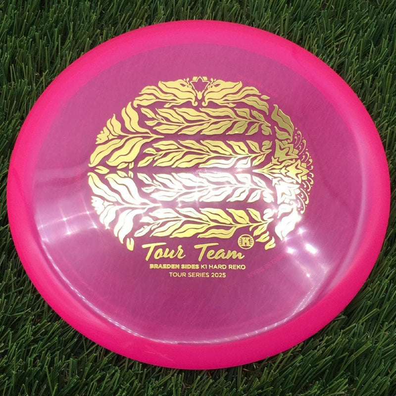 Kastaplast K1 Hard Reko with Tour Team - Braeden Sides - Tour Series 2025 Stamp- 176 Pink