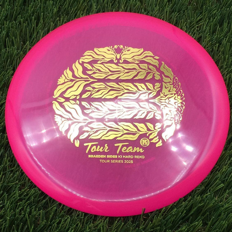 Kastaplast K1 Hard Reko with Tour Team - Braeden Sides - Tour Series 2025 Stamp- 176 Pink