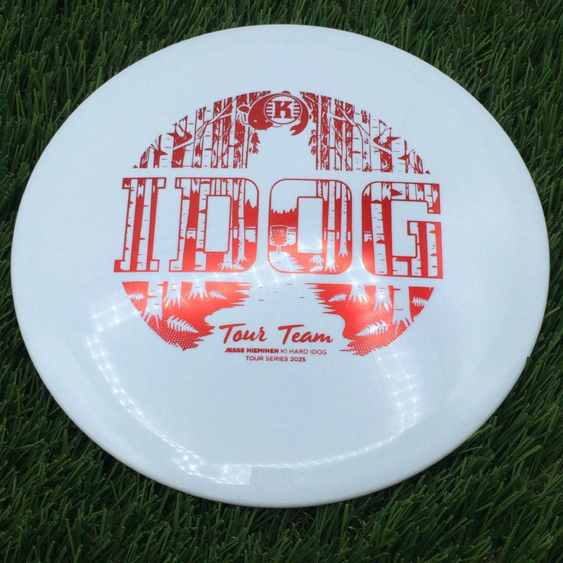 Kastaplast K1 Hard Idog with Tour Team - Jesse Nieminen - Tour Series 2025 Stamp- 173 White