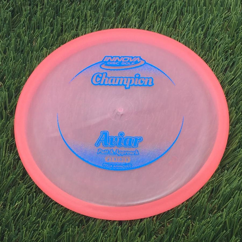 Innova Champion Aviar Putter with Circle Fade Stock Stamp- 171.57 Pink