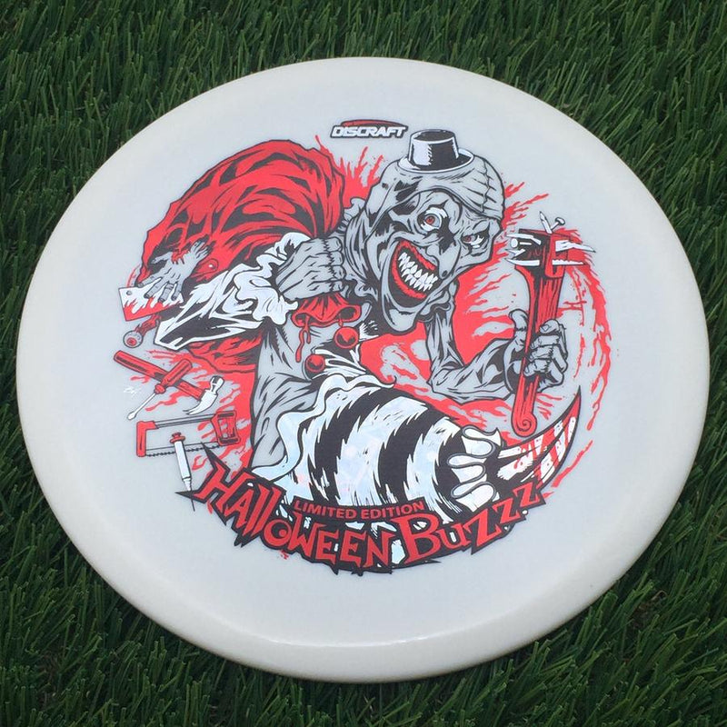 Discraft Seasonal Glow Elite Z Buzzz with 2025 Tri-Foil Hot Stamp Halloween Art by Brian Allen Stamp- 178.65 White