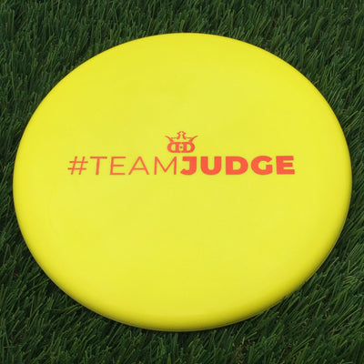 Dynamic Discs Classic Blend Judge with #TEAMJUDGE Stamp- 173.57 Yellow