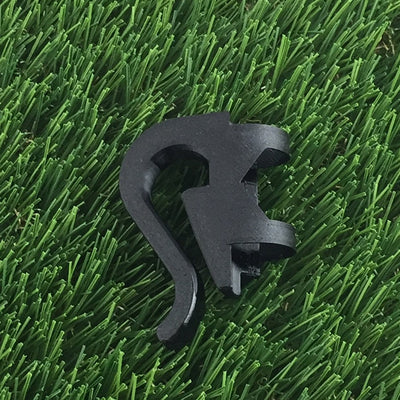 Briggisware Zuca Cart single putter holder, a black plastic clip with curved sections for gripping a disc.