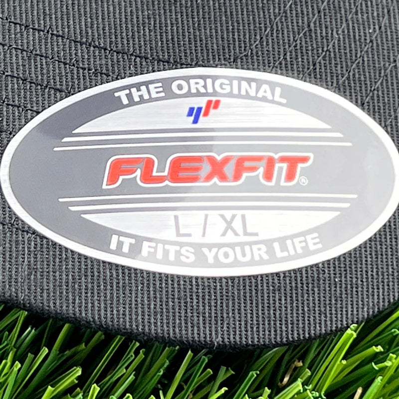 Large or XL black Kastaplast clothback hat featuring a prominent gray Flexfit label with red text.