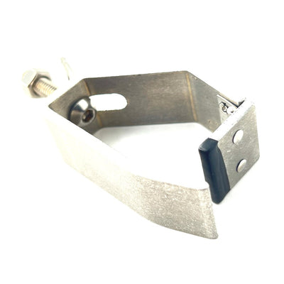 Silver Shank Shark Triple Threat retriever tip with black rubber lining and wing nuts.