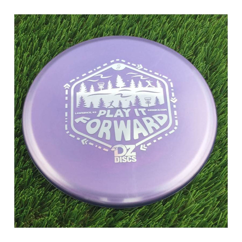 Innova Champion Luster Invader with Dz Discs Play It Forward Stamp - 175g - Translucent Purple