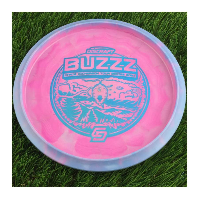 Discraft ESP Swirl Buzzz with Chris Dickerson Tour Series 2023 Stamp - 180g - Solid Pink